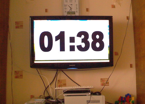 Full screen XNote Stopwatch on a LCD TV (stopclock)